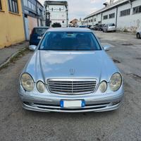 Musata anteriore mercedes classe E del 2006