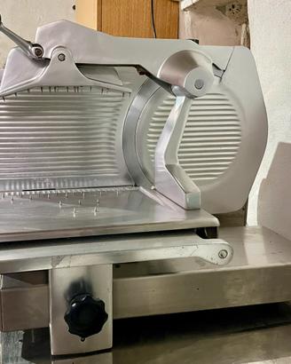Affettatrice professionale Italiana Macchi A330
