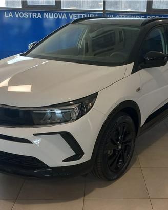 OPEL GRANDLAND GS HYBRID 136 HP
