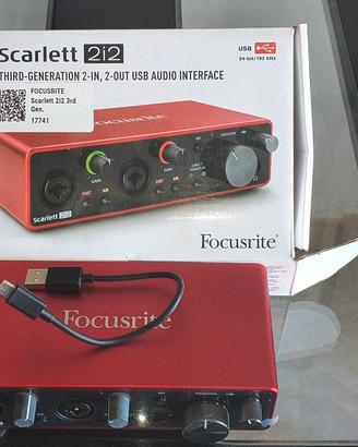 focusrite Scarlett 2i2