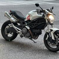 Ducati Monster 696+