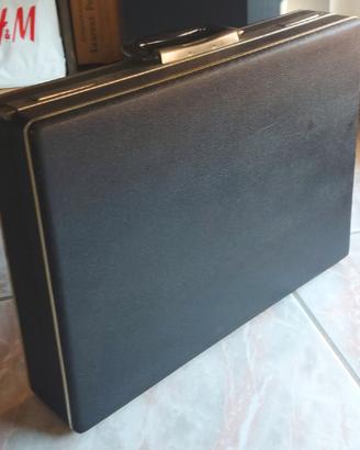 Valigetta 24ore rigida vintage anni 70