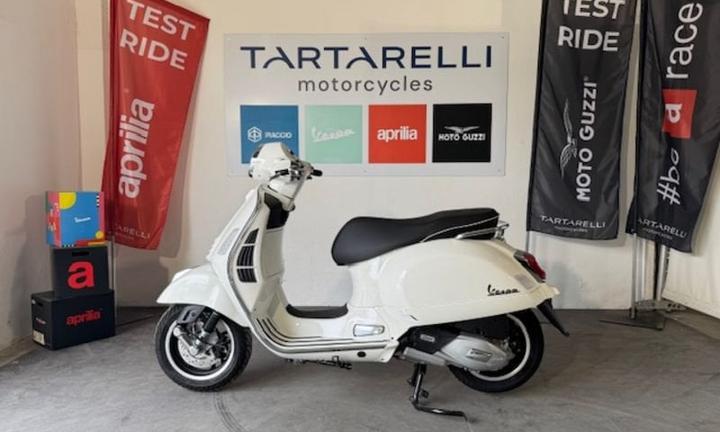 Vespa 125 GTS VESPA GTS SUPER 125 HPE E5+ BIA...
