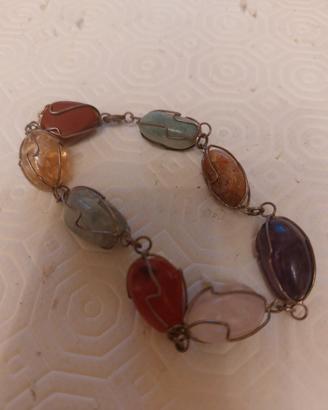 bracciale con pietre colorate 