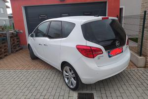 Opel Meriva b 1.4 benzina