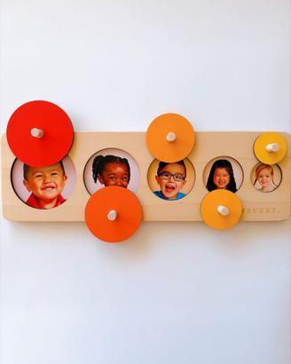 Lovevery Circle of Friends Puzzle Babbler
