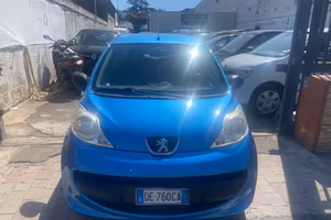 Peugeot 107 1.0 68CV 3p. Desir