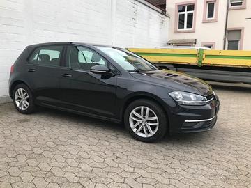 Volkswagen Golf 1.6 TDI 115 CV 5p. Highline BlueMo