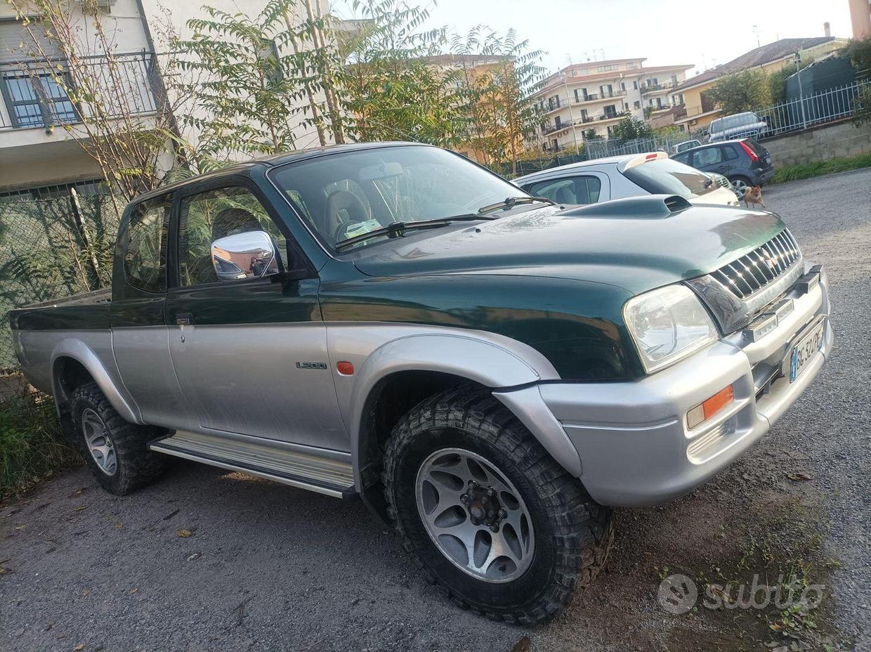 MITSUBISHI L200