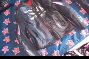 abbigliamento donna moto 