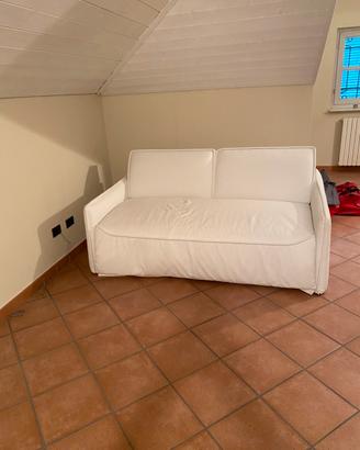 Divano letto matrimoniale ecopelle