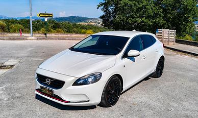 VOLVO V40 D2 1.6 DIESEL 115CV- OCEAN RACE-PERFETTA