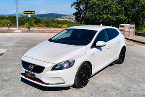 VOLVO V40 D2 1.6 DIESEL 115CV- OCEAN RACE-PERFETTA