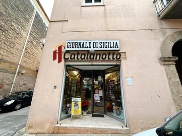 Attività storica di cartolibreria a Castelvetrano
