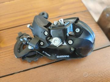 Deragliatore posteriore Shimano