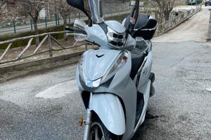 Honda SH 300