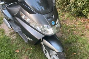 Piaggio x8 125