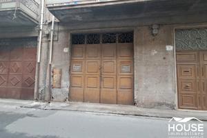Paterno' - ampio garage id: ppa007vg