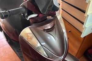 Scooter SH 300i