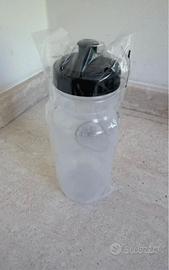 Borraccia acqua trasparente sportiva tappo nero