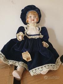 bambola in porcellana da collezione