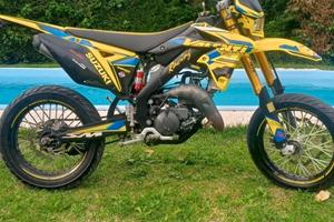 Suzuki valenti 50