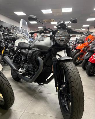 Moto Guzzi V7 STONE - FINANZIABILE
