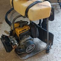 decespugliatore Kawasaki a spalla