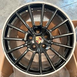 Set 4 Cerchi in Lega Porsche 20”