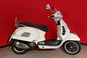 Vespa GTS 300 Super