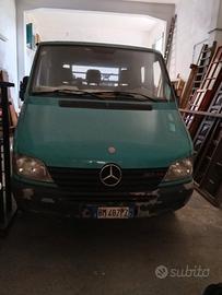 furgone con cassone Mercedes  313 cdi