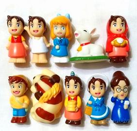 set figure Heidi Tomy + personaggio segreto 
