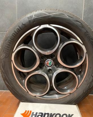 Cerchi e gomme originali Alfa Romeo Tonale 18