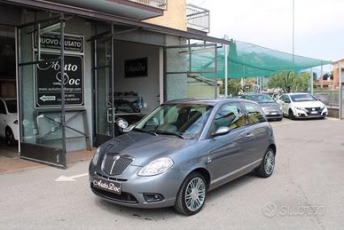 Lancia Ypsilon 1.3 MJT 75 CV Oro Plus