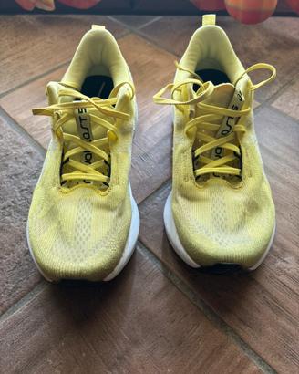 Asics Novablast 5 gialle