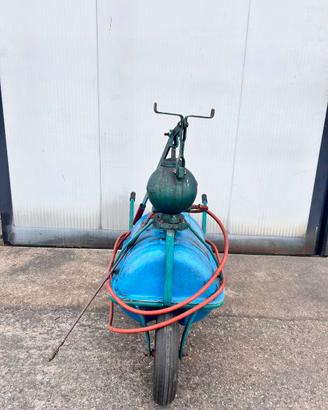 Pompa a carriola per disinfettanti e diserbanti