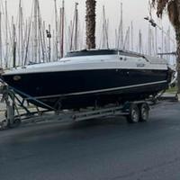 Barca a motore