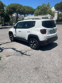 RENEGADE trailhawk 170cv