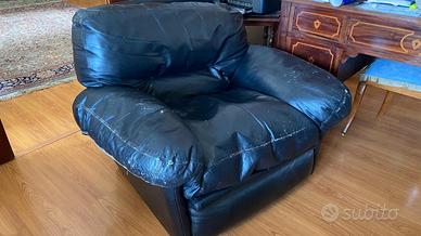 Poltrona vintage ('70)in vera pelle nera