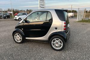 Smart 700 city-coupé passion