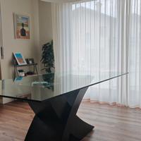 Tavolo in vetro 