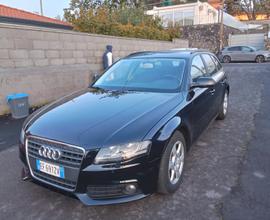 AUDI A4 4ª serie - 2011