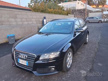 AUDI A4 4ª serie - 2011