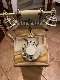 Telefono da terra in marmo onice