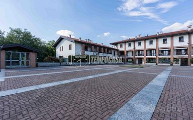 Appartamento con giardino privato, taverna e box d
