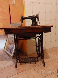 Macchina da cucire vintage