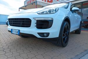 Porsche Cayenne 3.0 Diesel 250CV RESTYLING