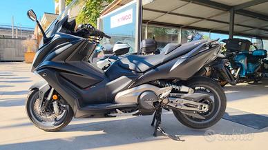 Kymco AK 550