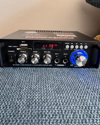 Stereo audio amplifier