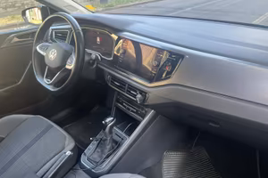 volkswagen Polo 1.0 dsg 110 cv
